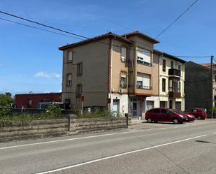 Vista exterior de Pis en venda en Santander