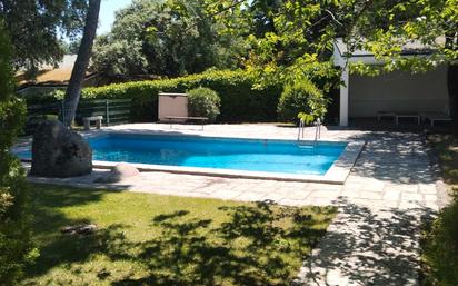 Swimming pool of House or chalet for sale in Alpedrete  with Air Conditioner, Heating and Private garden