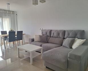 Living room of Flat to rent in La Línea de la Concepción  with Terrace and Swimming Pool