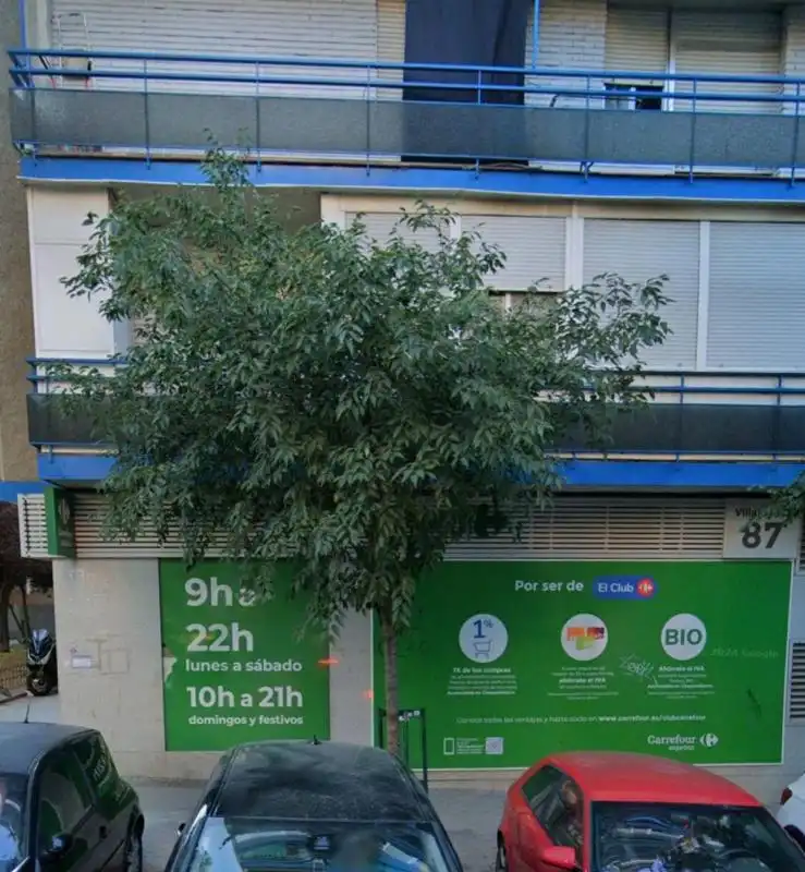 Local comercial en venda a C. de Villajoyosa, imagen 2