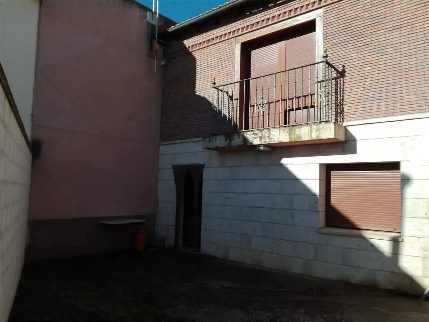 Vista exterior de Casa o xalet en venda en Villasarracino amb Moblat, Forn i Rentadora