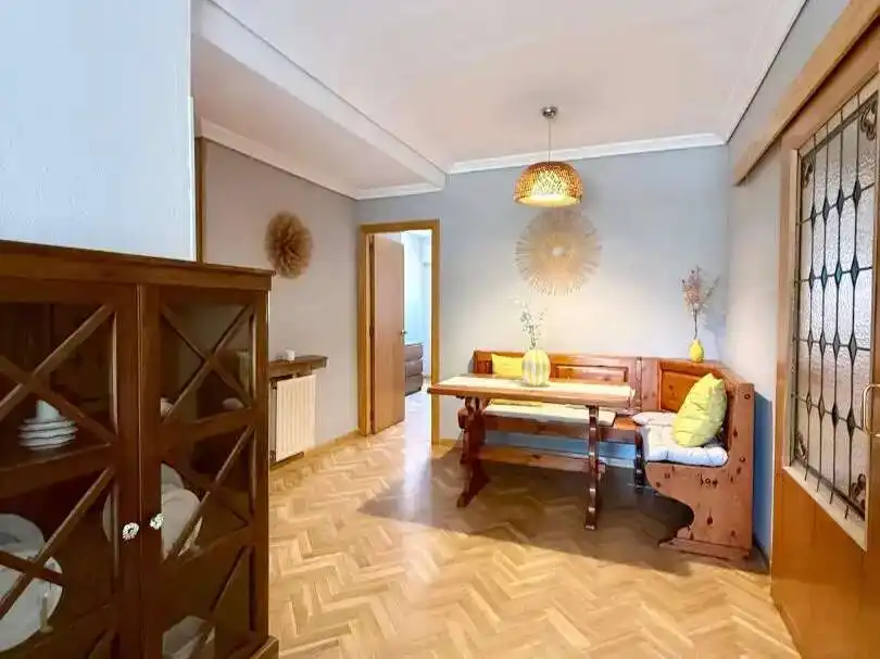 Sala d'estar de Pis en venda en Madrid amb Terrassa i Traster