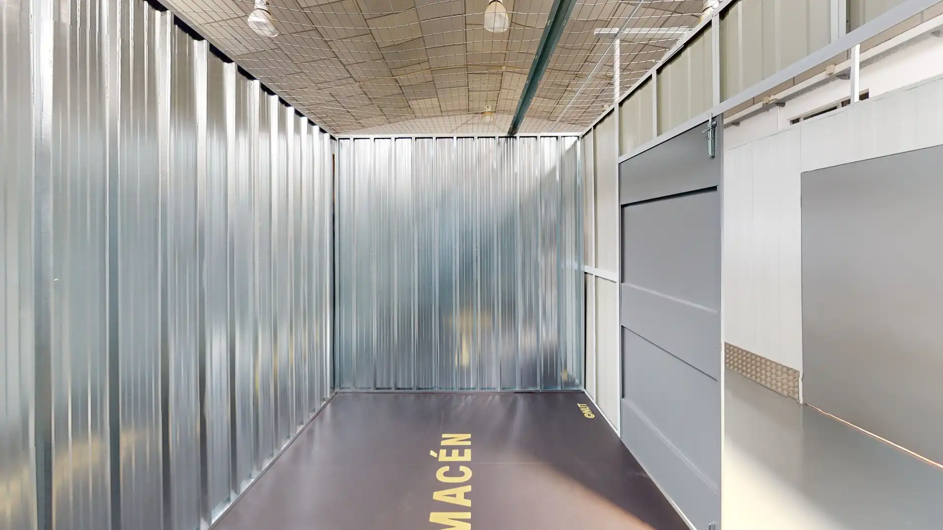 Trastero de alquiler en Alicante / Alacant con Alarma