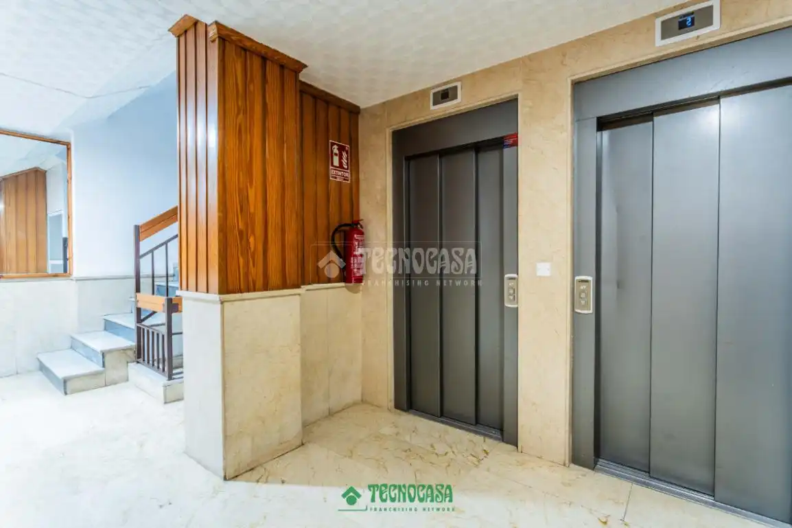 Flat for sale in Almería  with Air Conditioner