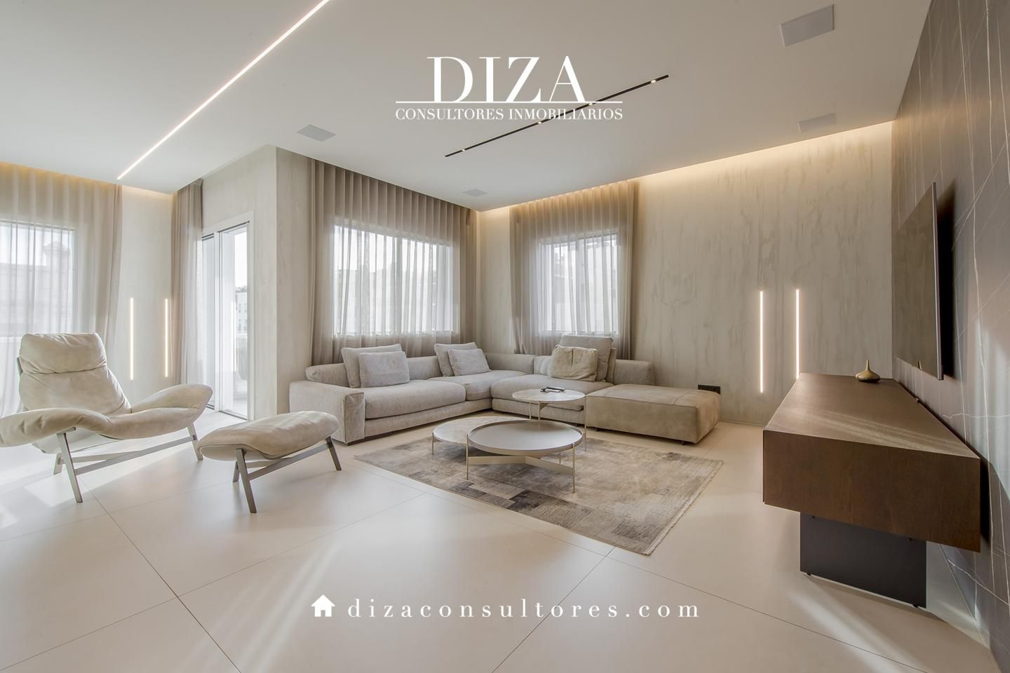 Sala de estar de Ático en venta en  Madrid Capital con Aire acondicionado, Calefacción y Terraza
