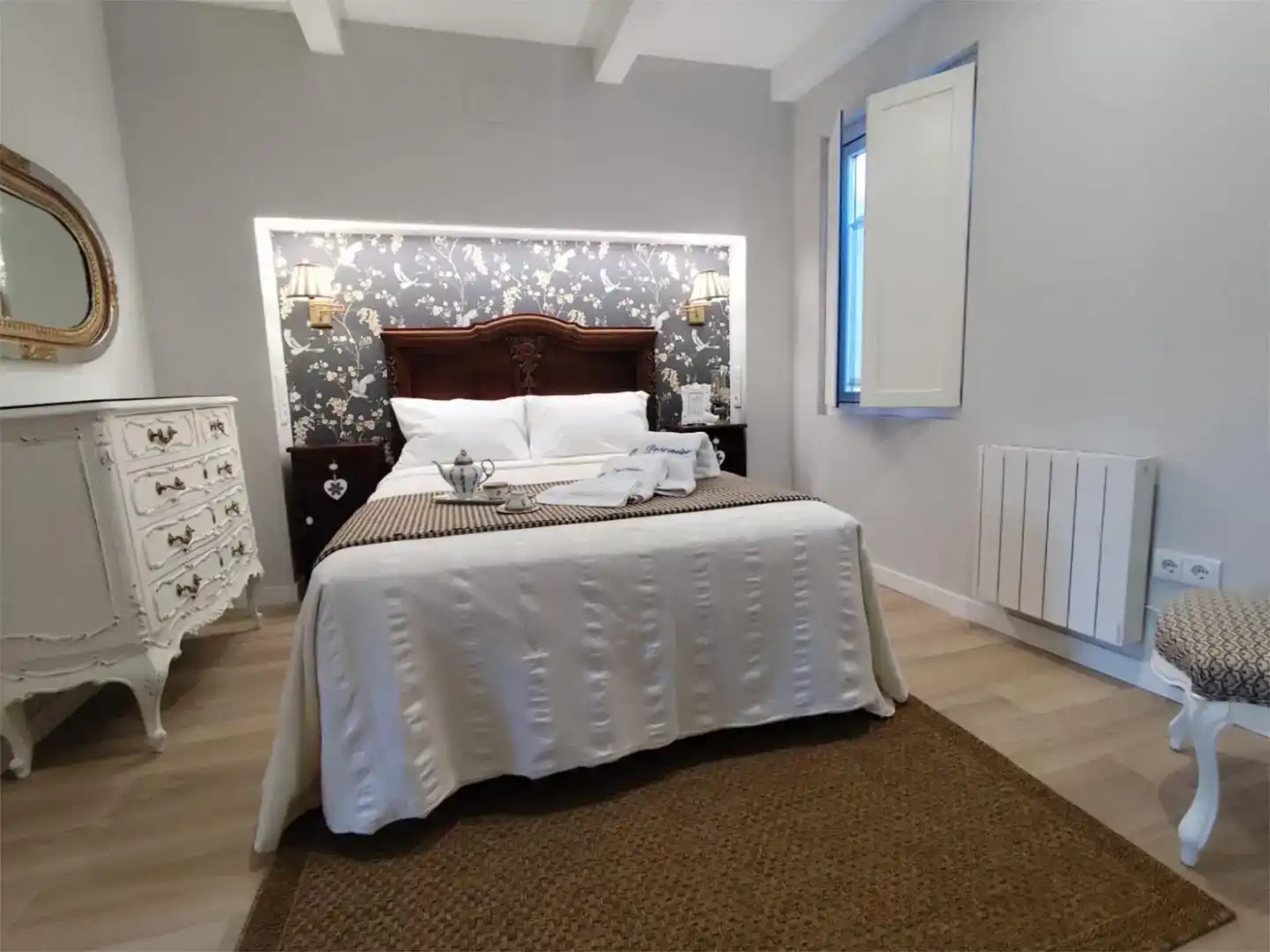 Dormitori de Casa adosada de lloguer en Noia amb Moblat