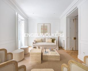 Living room of Apartment for sale in  Madrid Capital  with Heating
