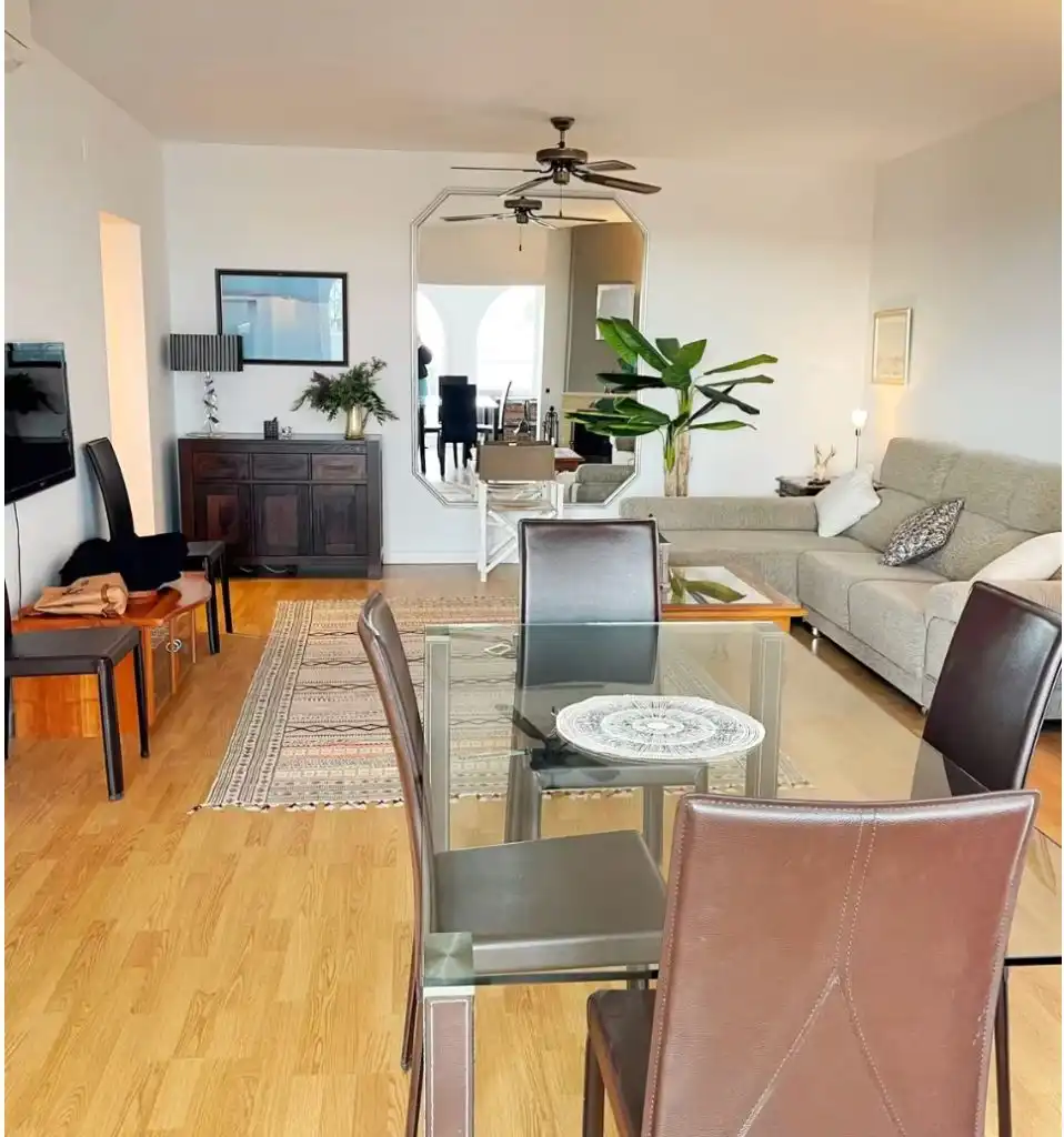 Apartamento con piscina en alquiler en La Quinta, imagen 4
