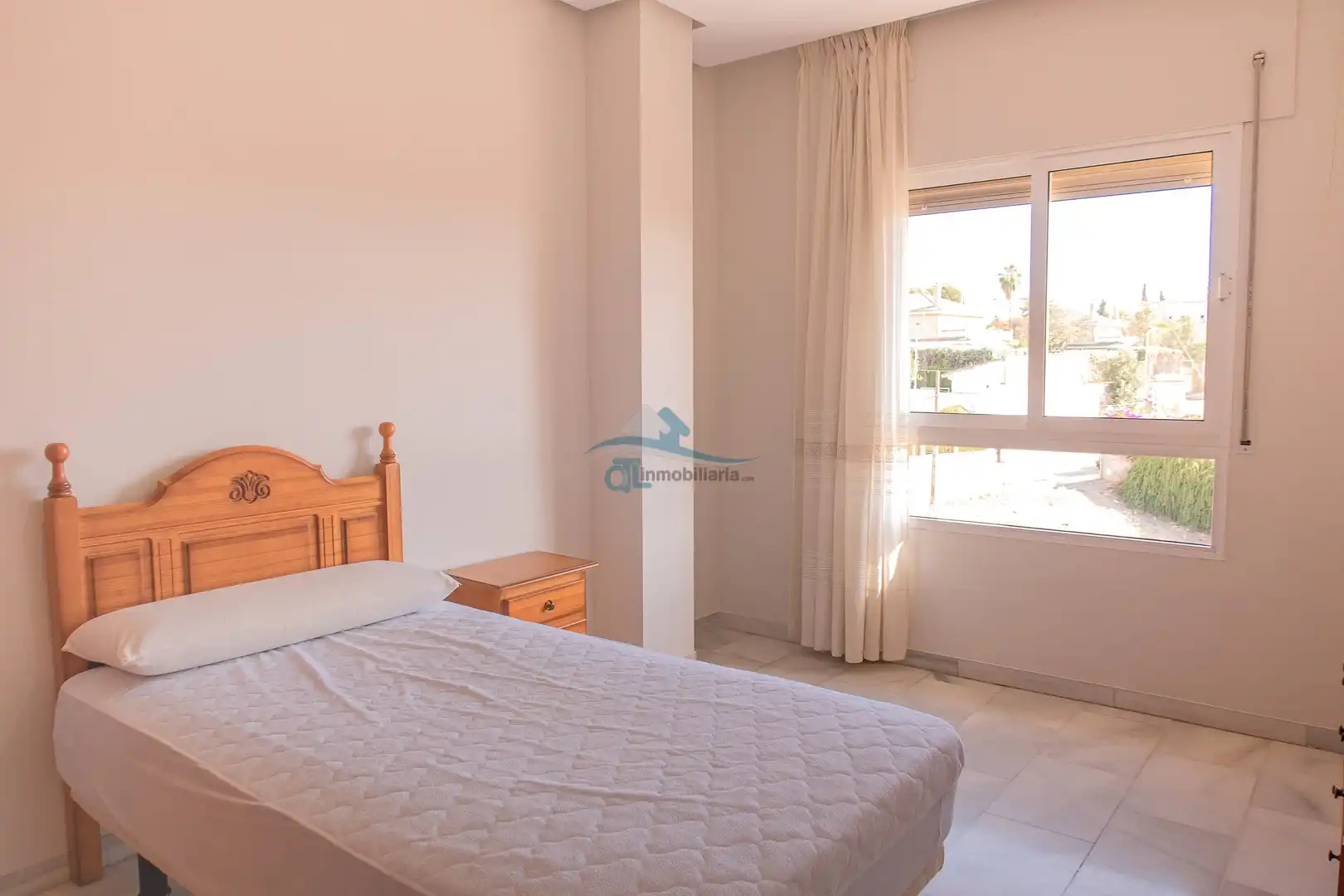 Schlafzimmer von Wohnung zur Miete in Linares mit Klimaanlage, Möbliert und Ofen