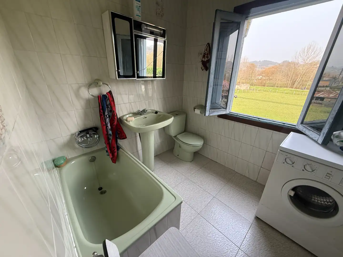 Bany de Casa o xalet en venda en Grado