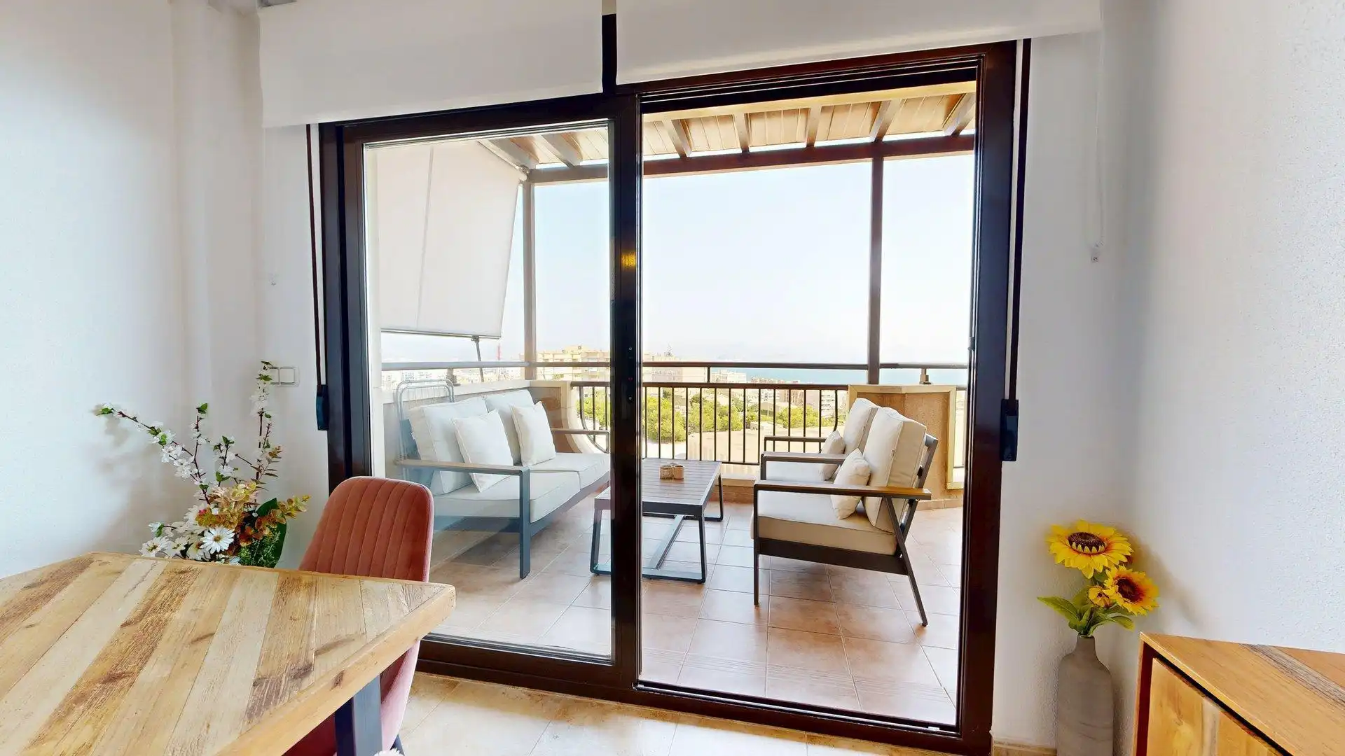 Terraza de Apartamento de alquiler en Elche / Elx con Aire acondicionado, Calefacción y Jardín privado
