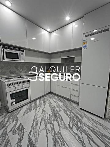 Piso en Alquiler en de Santiago  en Ciudad 70