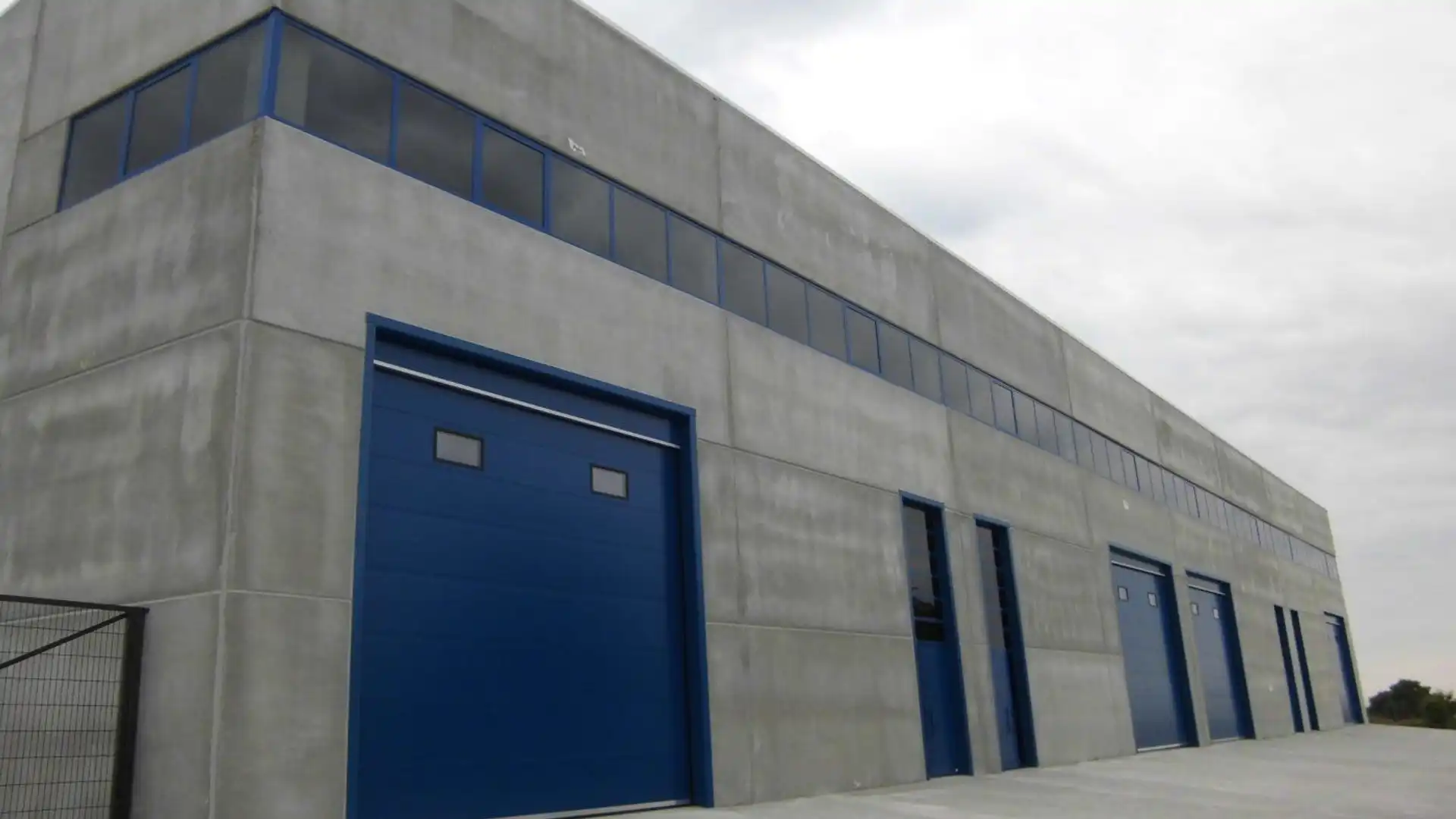 Nave industrial en venta en Cervera