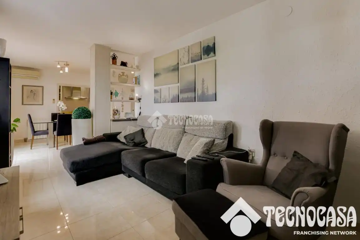 Sala de estar de Piso en venta en Vilassar de Mar con Aire acondicionado, Parquet y Terraza
