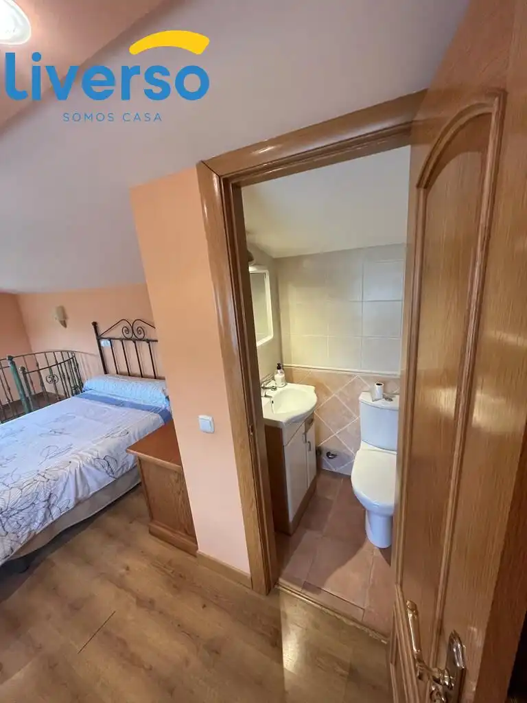 Baño de Finca rústica en venta en Villaquirán de los Infantes con Calefacción, Terraza y Piscina