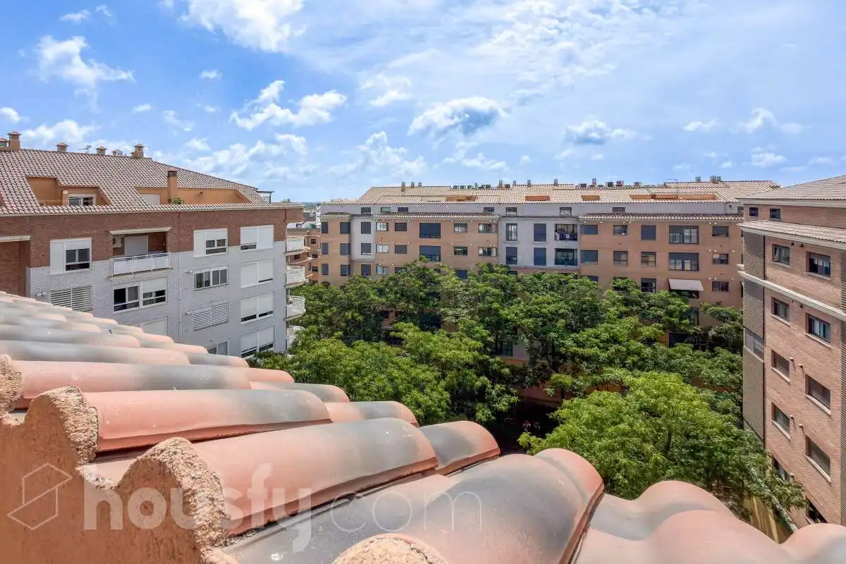 Vista exterior de Ático en venta en Vila-real con Aire acondicionado, Calefacción y Terraza
