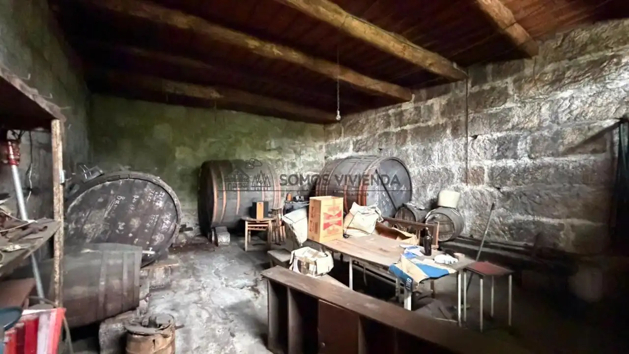 Casa o xalet en venda en Ourense Capital  amb Jardí privat