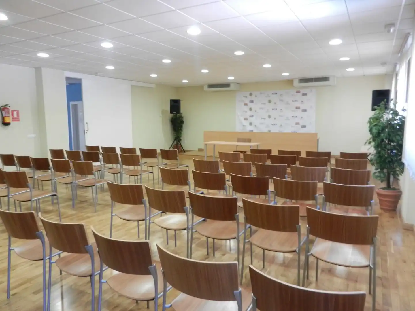 Office for rent in Benalmádena  with Air Conditioner, Heating and Internet