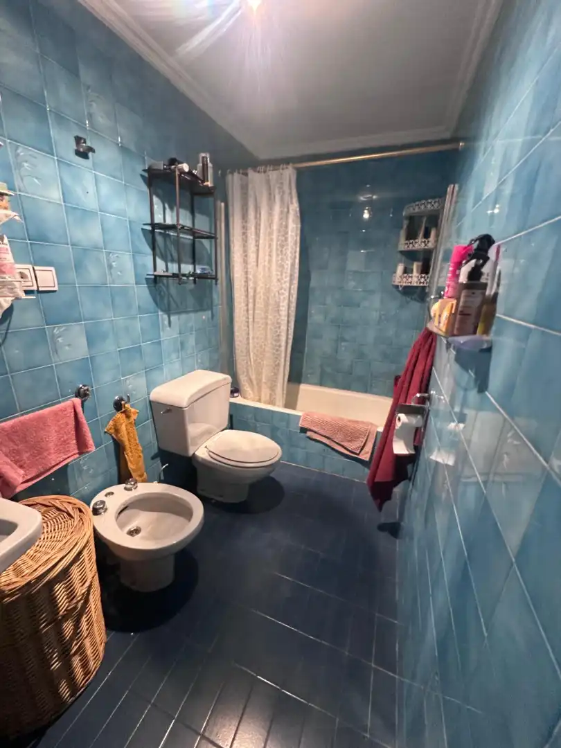 Baño de Piso en venta en  Logroño con Calefacción y Balcón