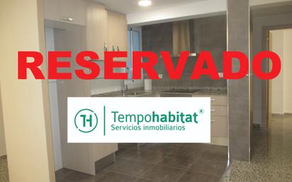 Flat for sale in  Valencia Capital  with Air Conditioner, Oven and Balcony