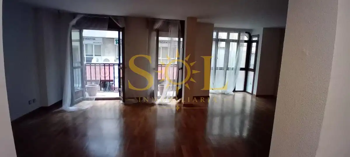 Office space with terrace for sale in Calle Covadonga, imagen 11