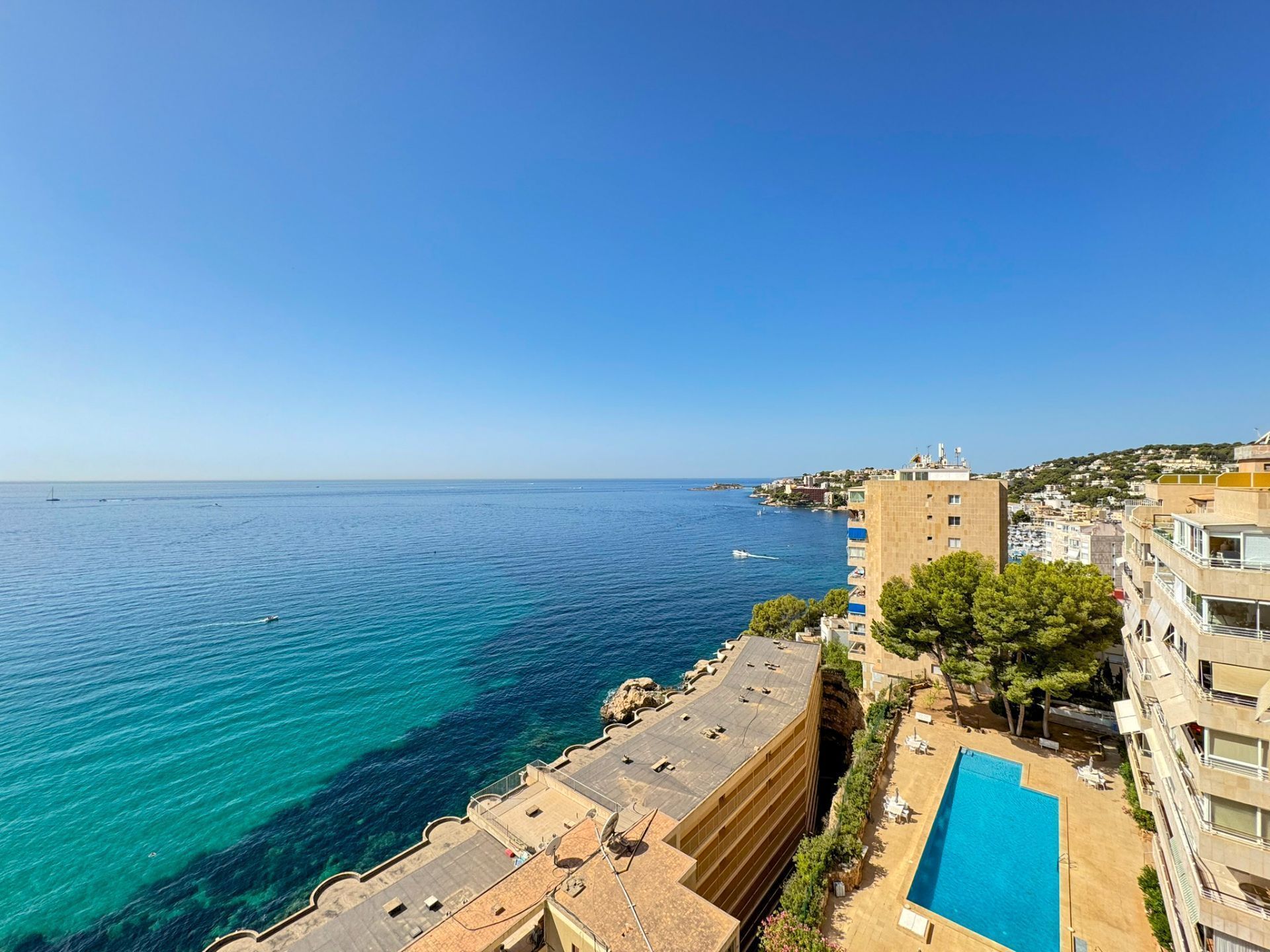 Piscina de Apartament de lloguer en  Palma de Mallorca amb Calefacció, Terrassa i Moblat