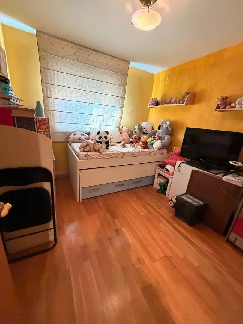 Dormitori de Pis en venda en Valdemoro amb Aire condicionat, Calefacció i Piscina comunitària