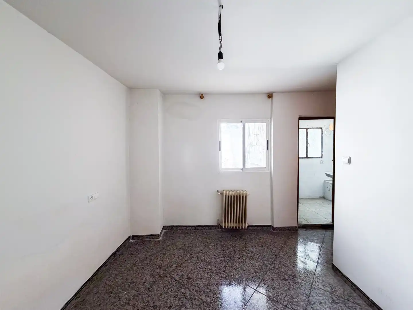 Dormitori de Casa o xalet en venda en Baza amb Jardí privat, Terrassa i Balcó