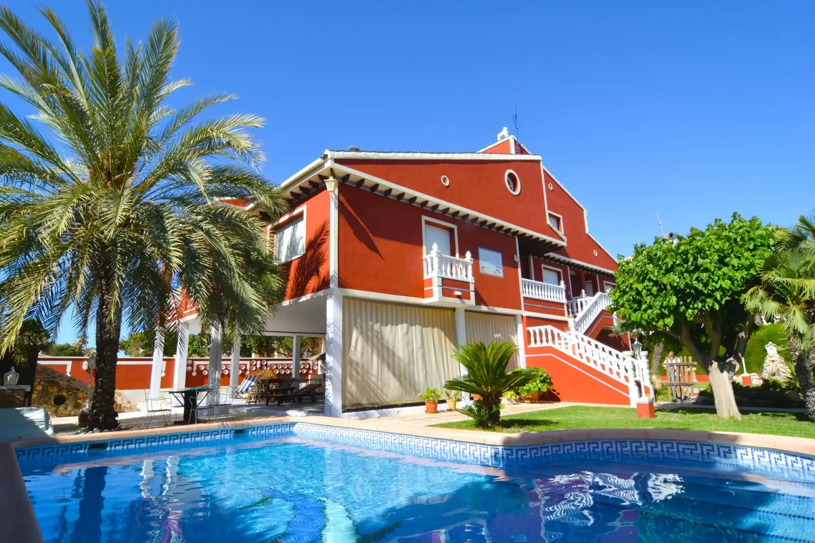 Casa con piscina en venta en Orihuela Costa