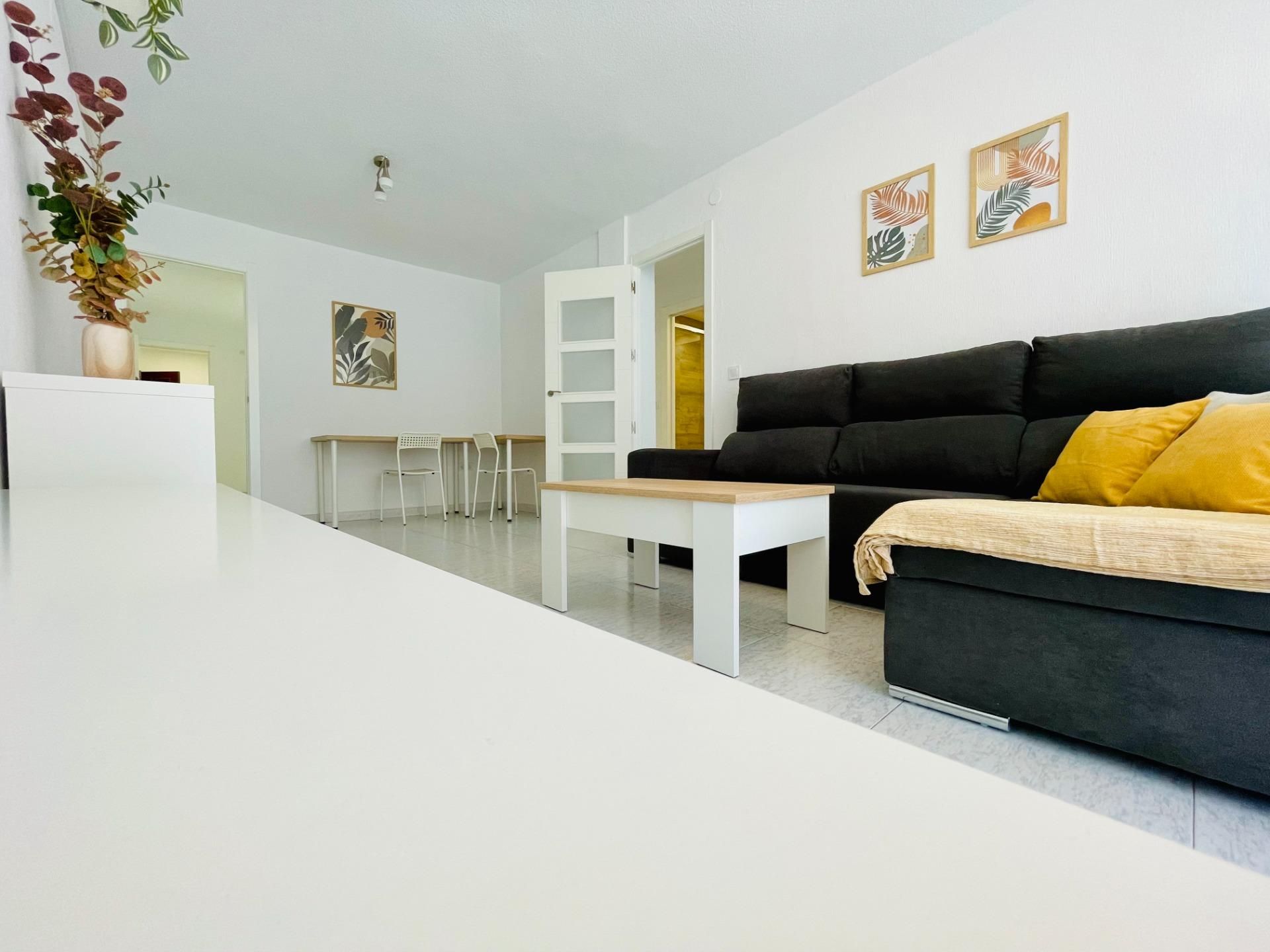 Sala d'estar de Pis de lloguer en  Córdoba Capital amb Aire condicionat i Terrassa