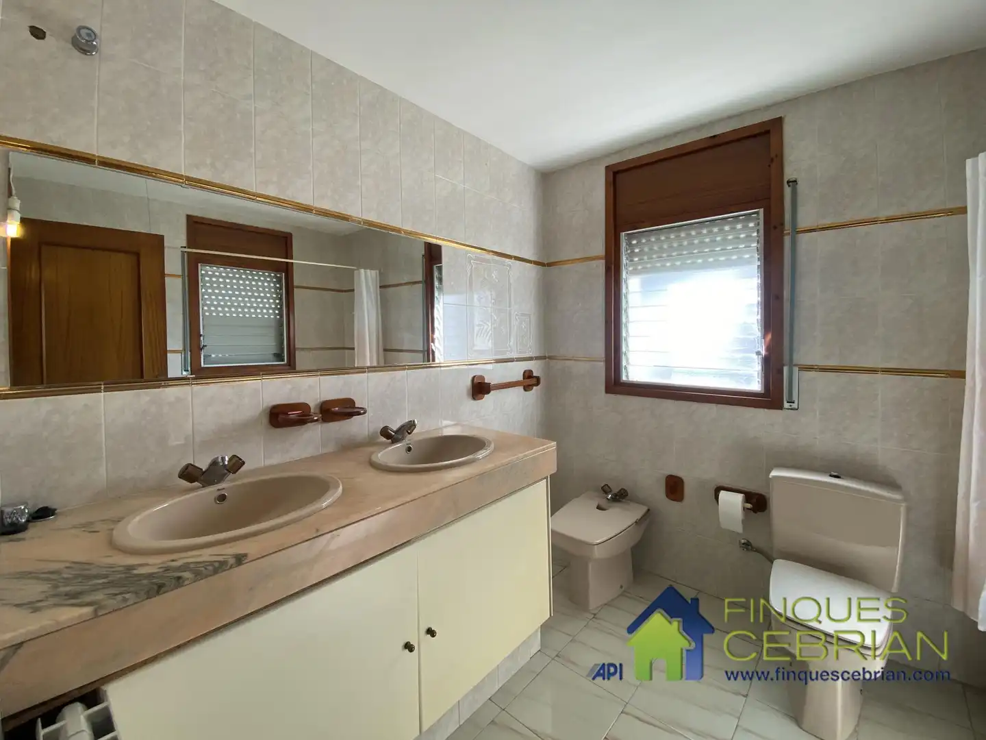 Bathroom of Houses for sale in Alella  with Heating, Terrace and Storage room