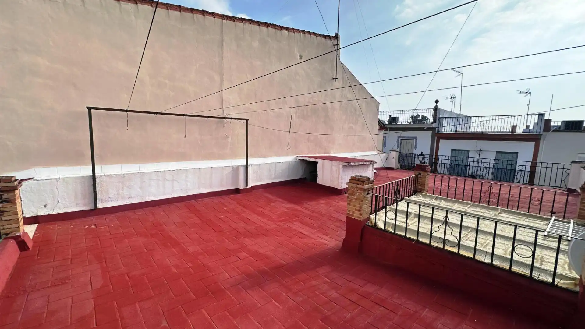 Terrace of Houses for sale in Bormujos  with Air Conditioner, Terrace and Storage room