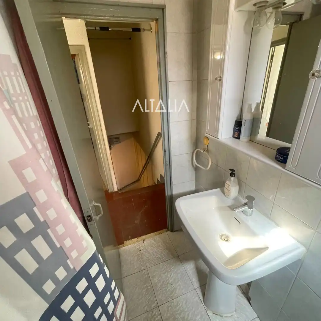 Bany de Casa adosada en venda en Cuenca amb Terrassa