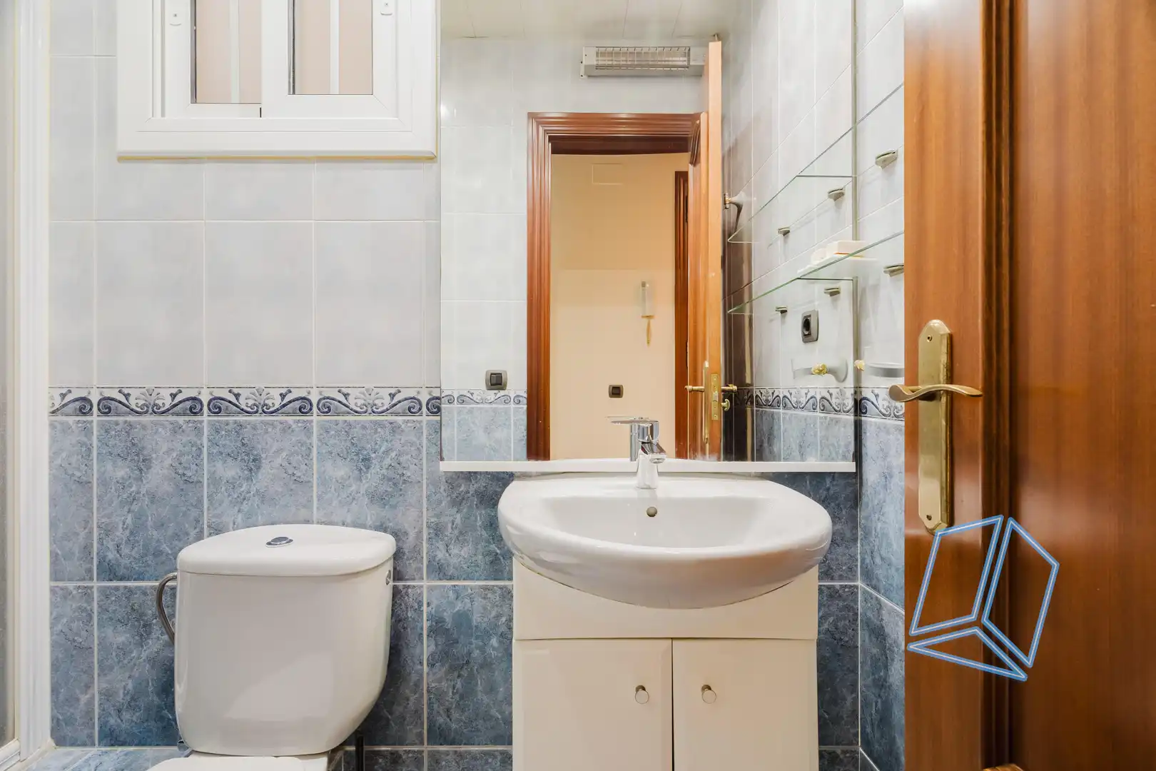 Bathroom of Flat for sale in Barcelona  with Terrace