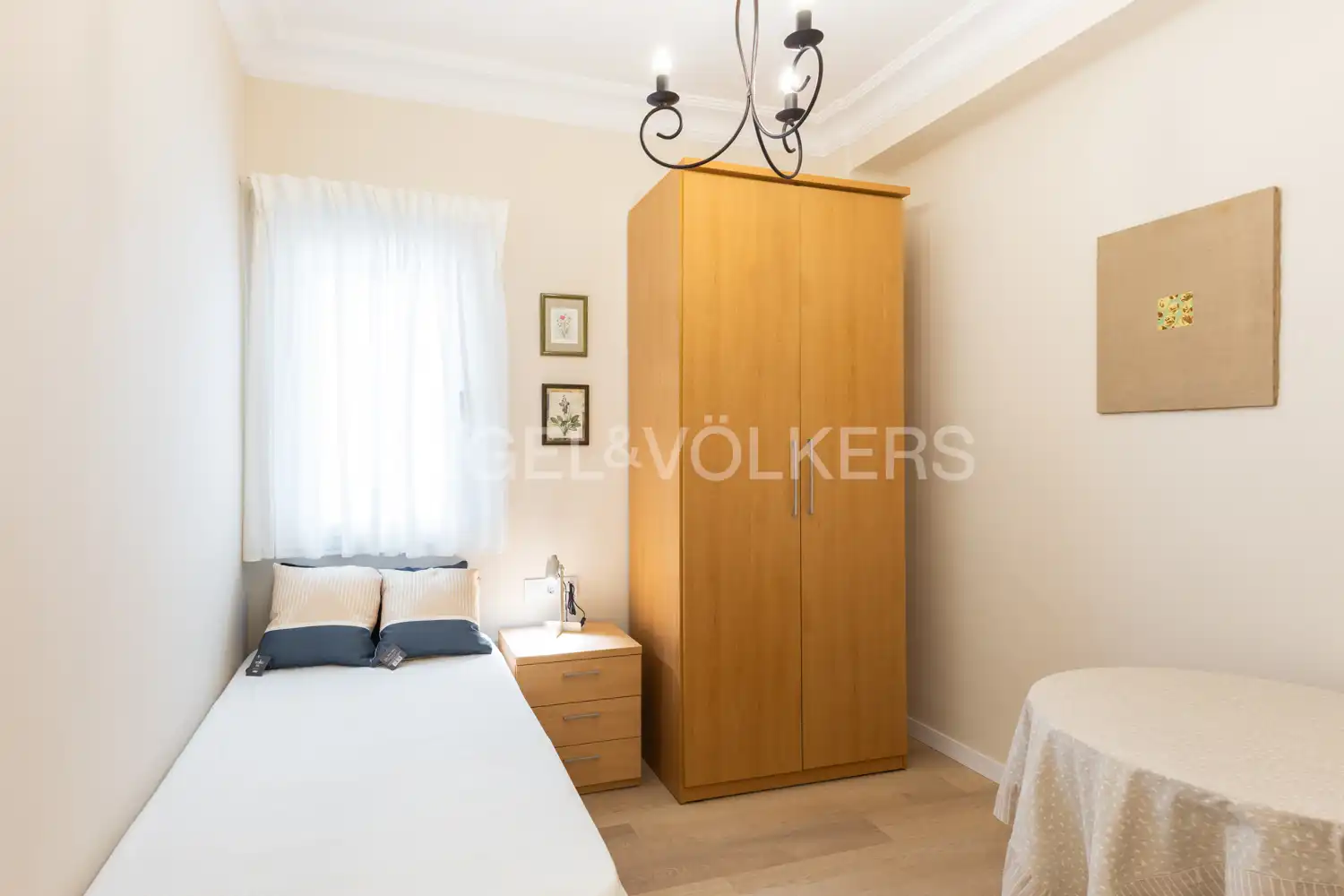 Schlafzimmer von Wohnung zur Miete in Valencia mit Klimaanlage, Heizung und Möbliert