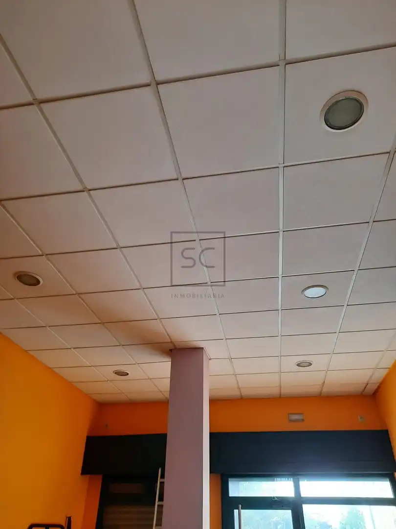 Local comercial en venta en Travesía Bazán, imagen 5