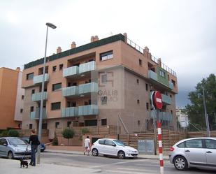 Vista exterior de Dúplex en venda en Figueres amb Calefacció, Terrassa i Traster