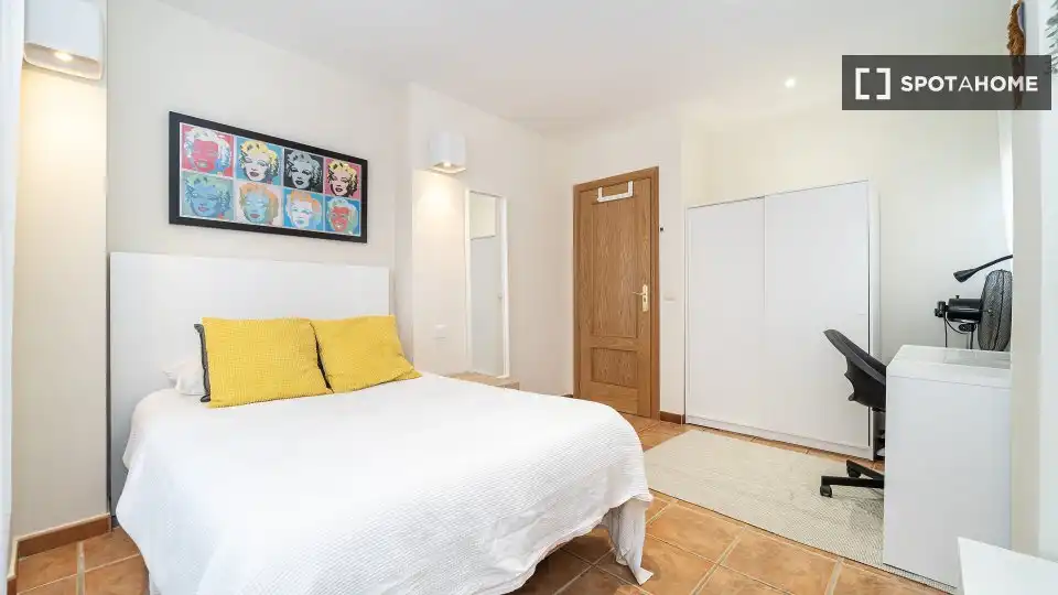 Habitación en Sevilla la Nueva