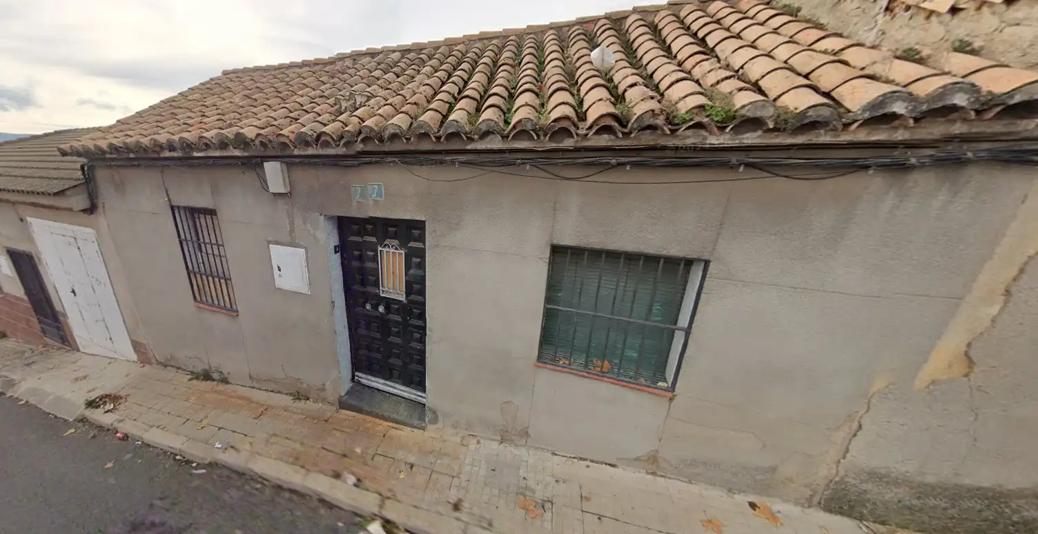Adossat en venda a Pablo Ruiz Picasso