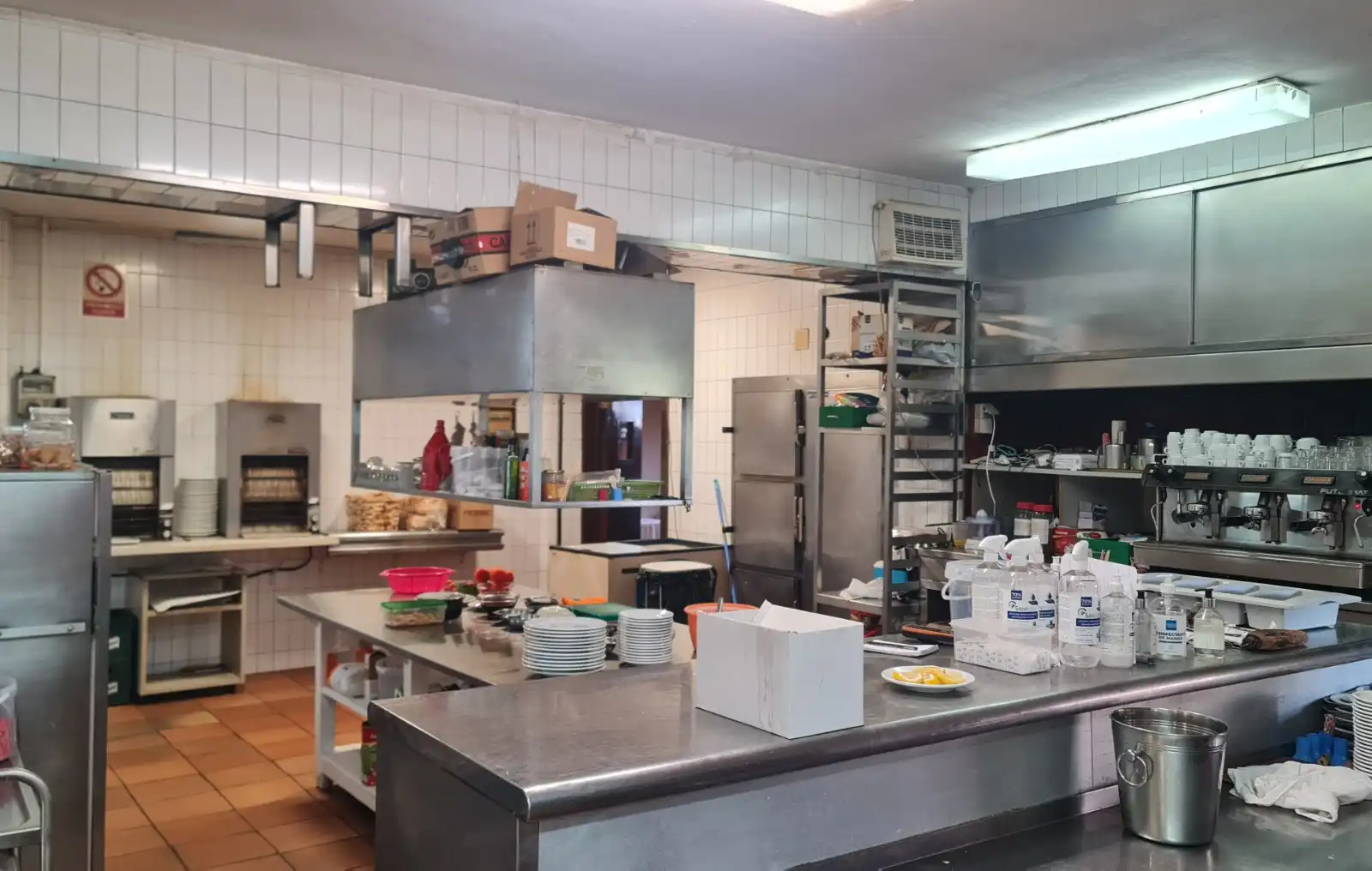Cuina de Casa o xalet en venda en Montcada i Reixac amb Aire condicionat, Calefacció i Terrassa