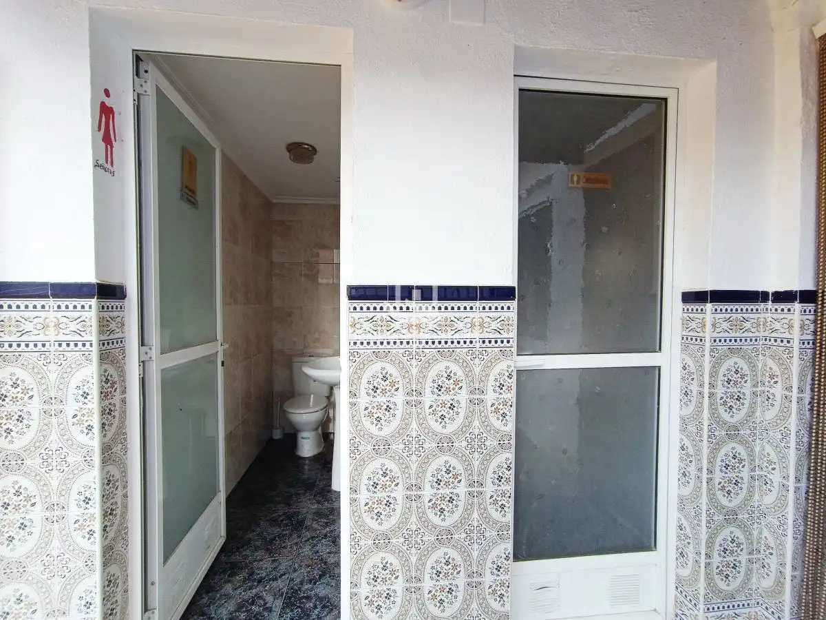 Bathroom of Houses for sale in Martos  with Air Conditioner and Terrace
