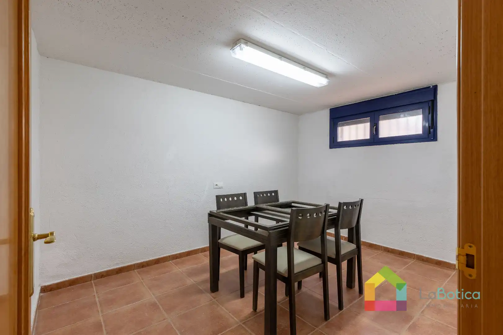 Casa adosada en venta en Burguillos de Toledo con Calefacción, Jardín privado y Terraza
