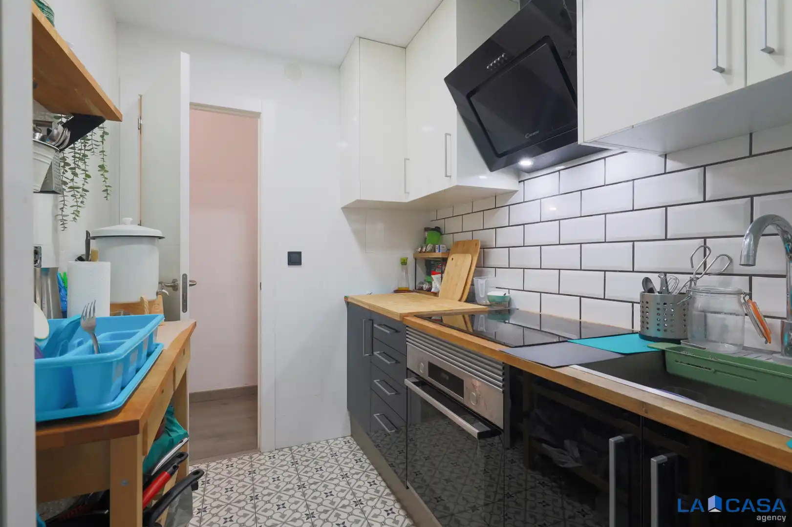 Cocina de Piso en venta en Barcelona con Aire acondicionado, Calefacción y Horno