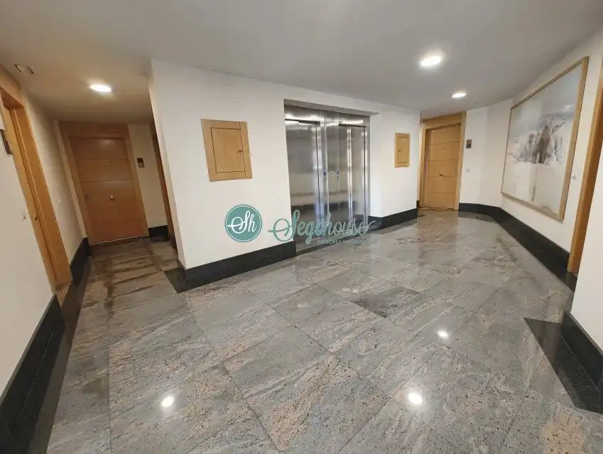 Flat for sale in Segovia Capital  with Air Conditioner, Heating and Storage room