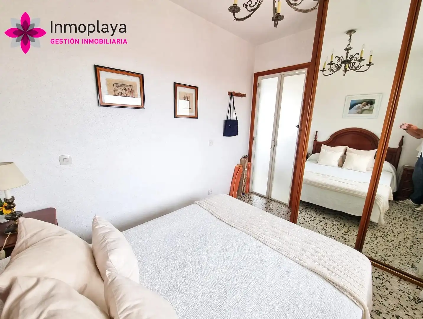 Schlafzimmer von Dachboden zum Verkauf in Noja mit Terrasse und Möbliert