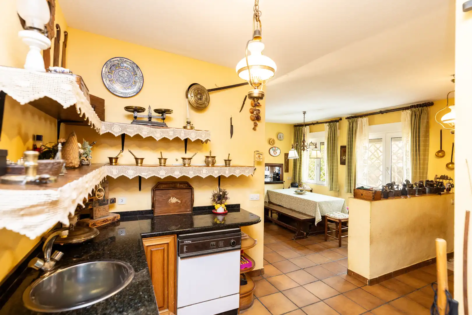 Kitchen of Houses for sale in Algete  with Air Conditioner, Private garden and Terrace