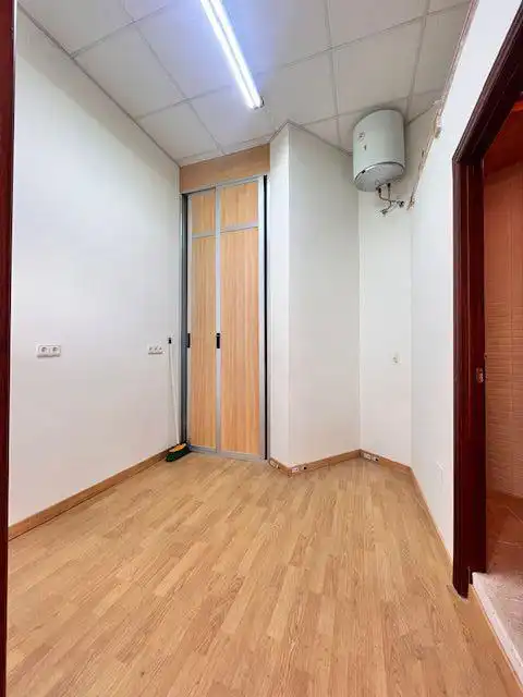 Geschaftsraum zur Miete in Llanes