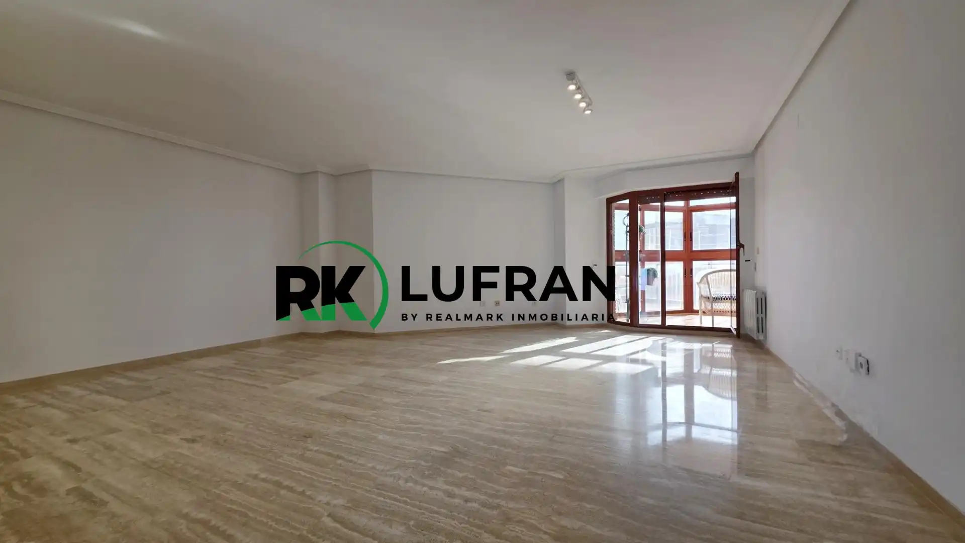 Penthouse mit Terrasse zum Verkauf in Avenida OSCAR ESPLA