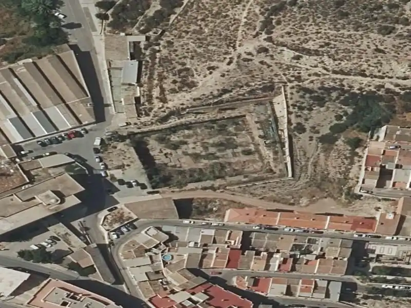 Lands and plots for sale in Calle Vial