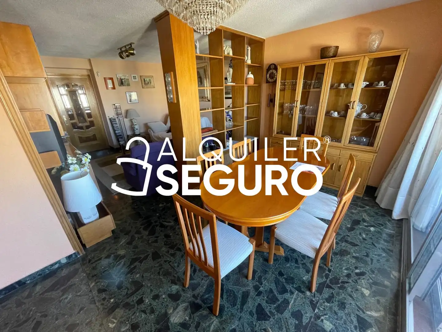 Piso de alquiler en Madrid con Calefacción, Terraza y Amueblado
